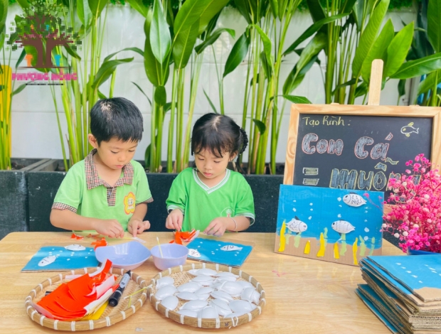 Lớp Kiwi - Tạo Hình Con Cá Bằng Muỗng