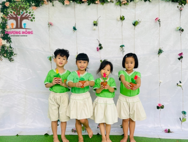 Lớp Tomato - Hoa Xinh Tặng Mẹ