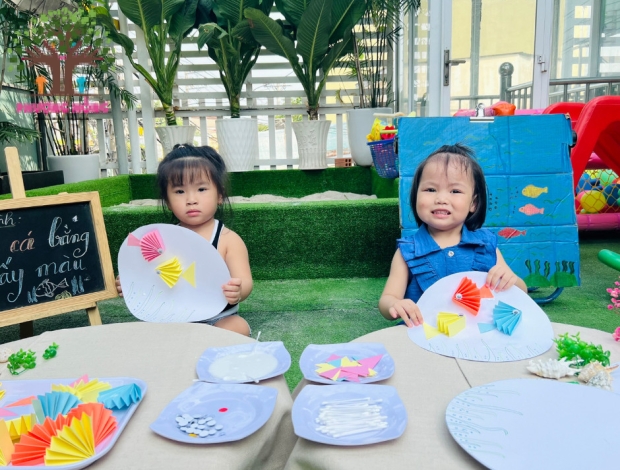 Lớp Honey - Tạo Hình Con Cá Bằng Giấy Màu