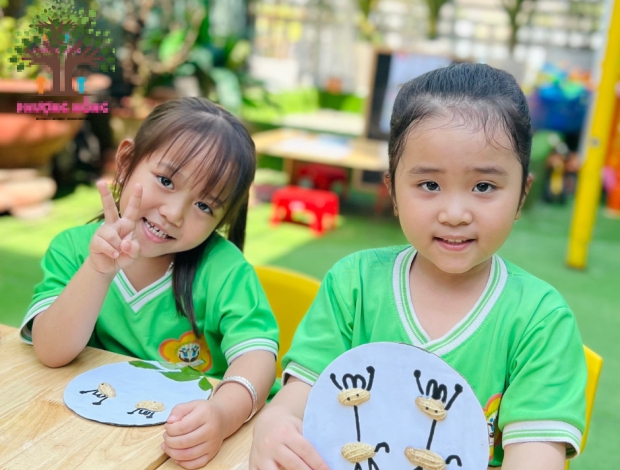 Lớp Apple - Tạo Hình Hươu Cao Cổ Dễ Thương