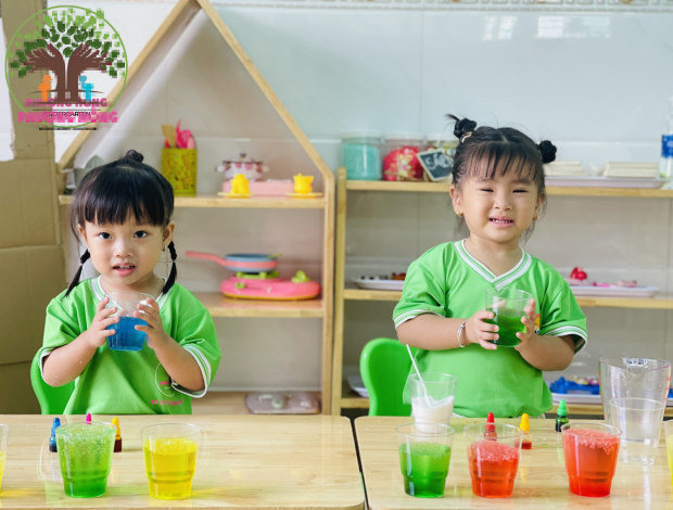 Lớp Honey - Khám Phá Khoa Học: Đá Bào Sắc Màu