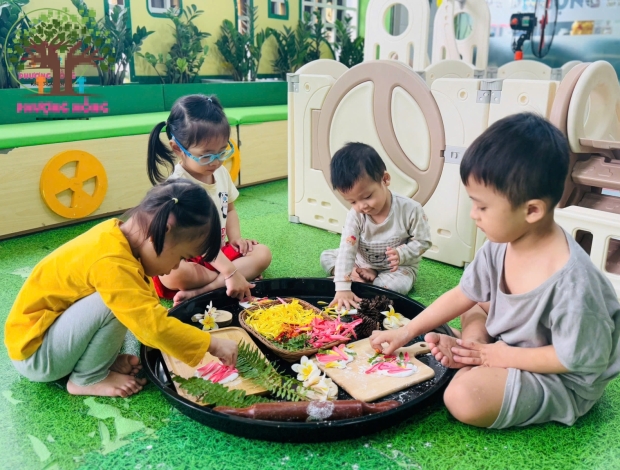 Bánh In Hoa - Sáng Tạo Trên Tuff Tray